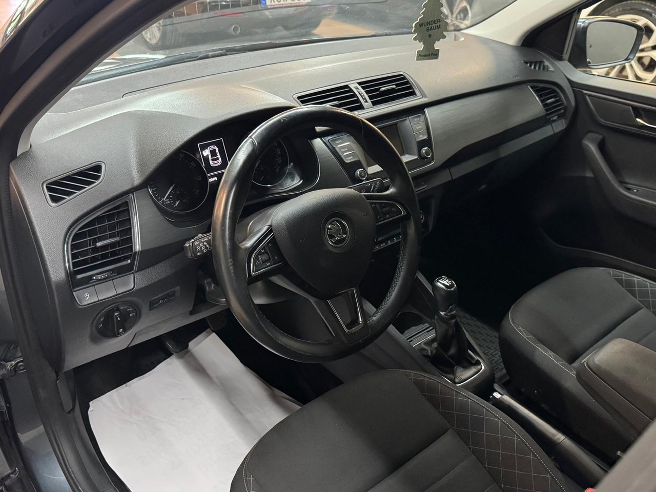 Skoda Fabia 1.2 TSI Style Euro 6 2016, bild 7/10