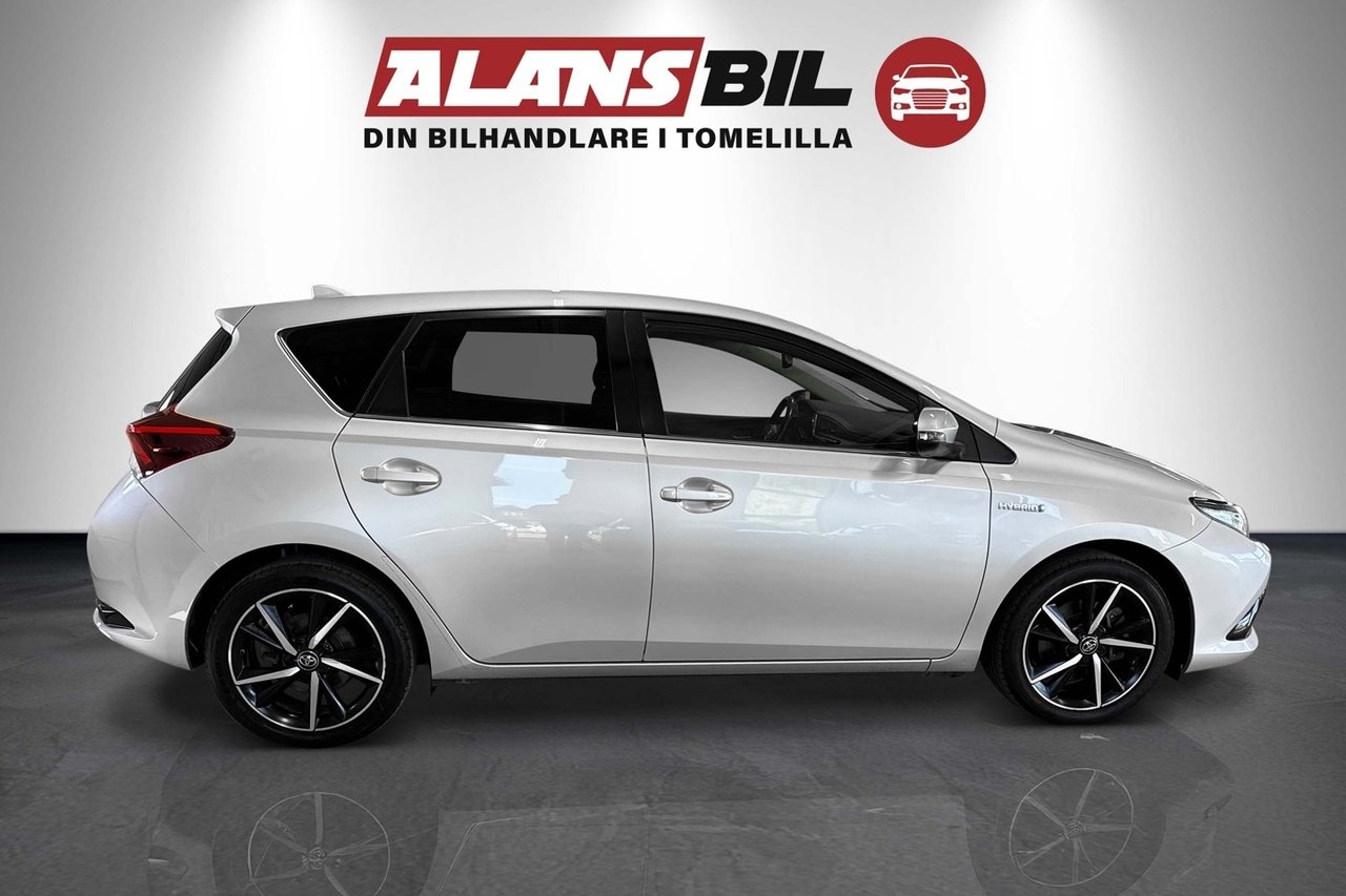 Toyota Auris 2018, bild 2/10