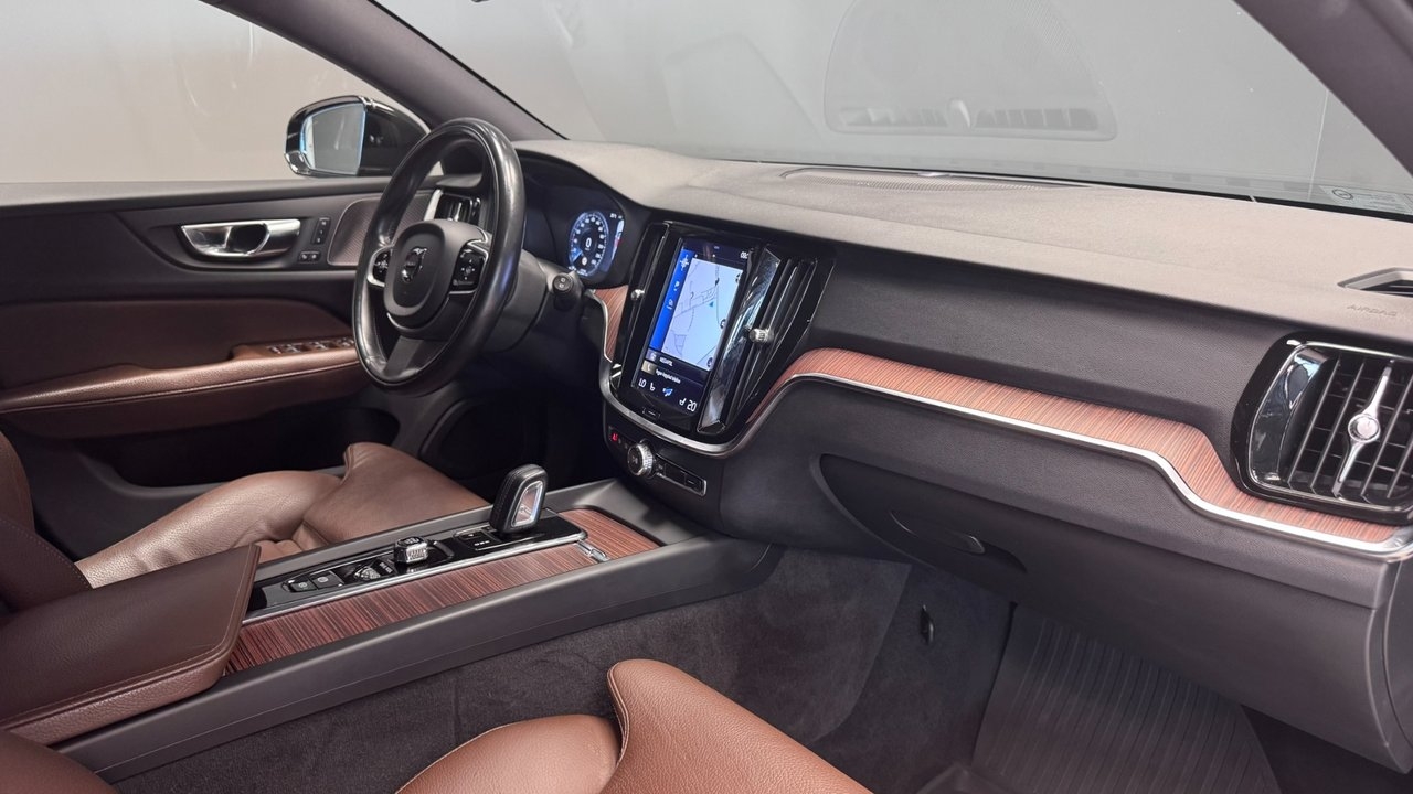 Volvo V60 Cross Country 2021, kuva 7/10
