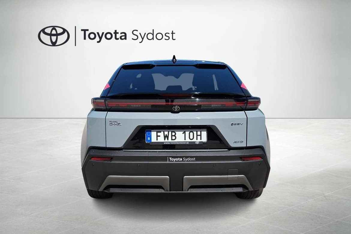 Toyota C-HR Executive 20" 2026, bild 5/10