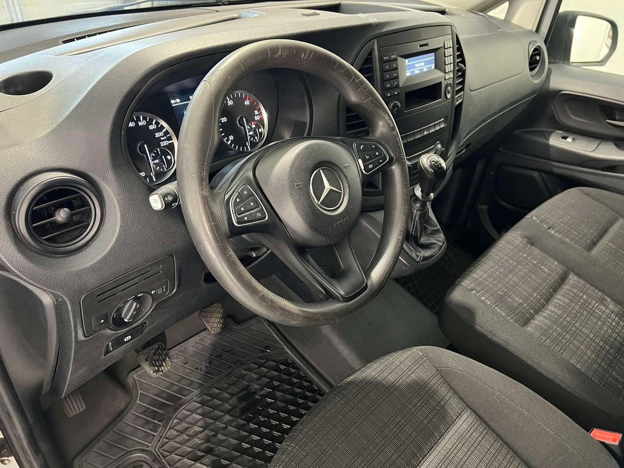 Mercedes-Benz Vito 2016, bild 7/10