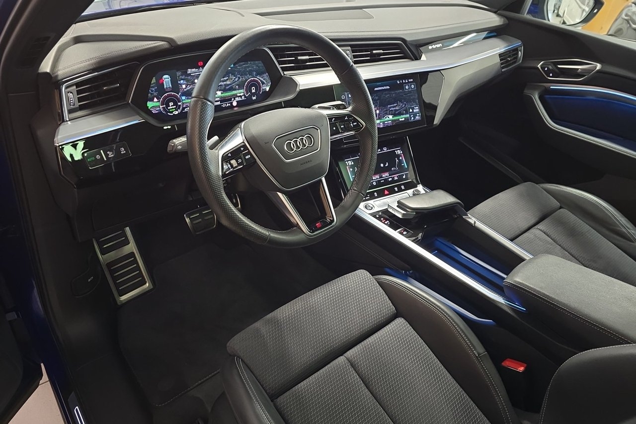Audi Q8 55 e-tron Q S-Line 408hk, B&O 2024, bild 5/10