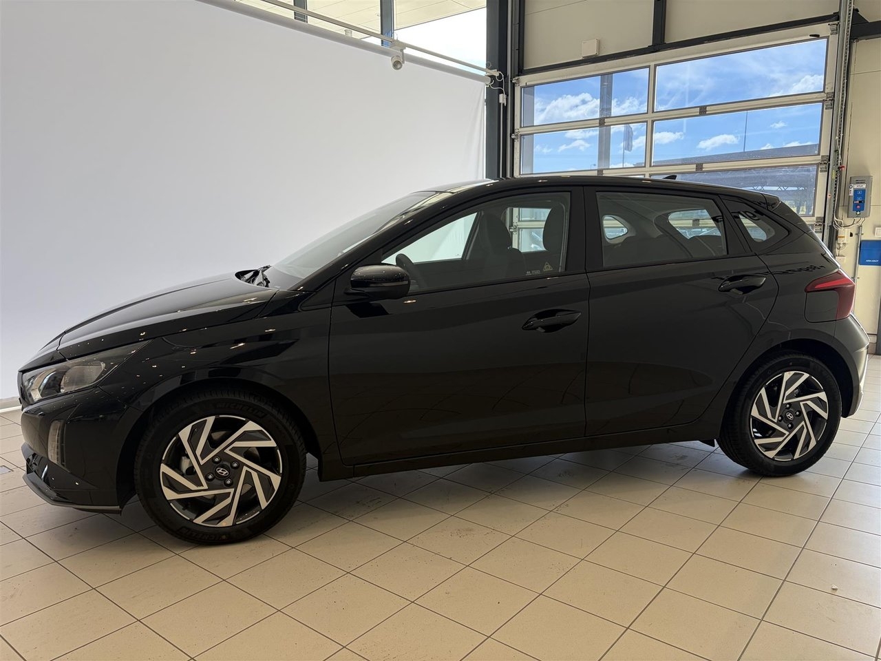 Hyundai i20 1.0 T-GDi 90hk Aut Essential 2026, bild 3/10