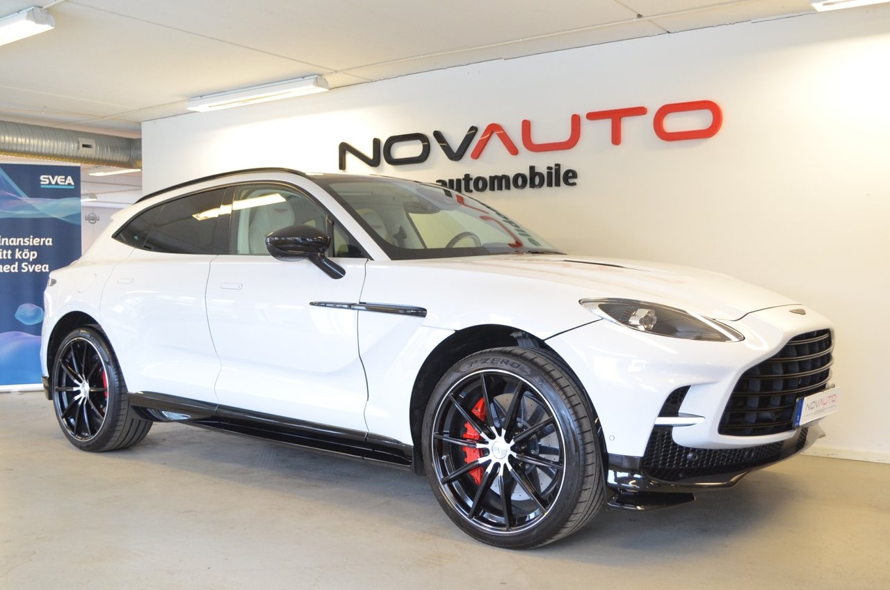 Aston Martin DBX