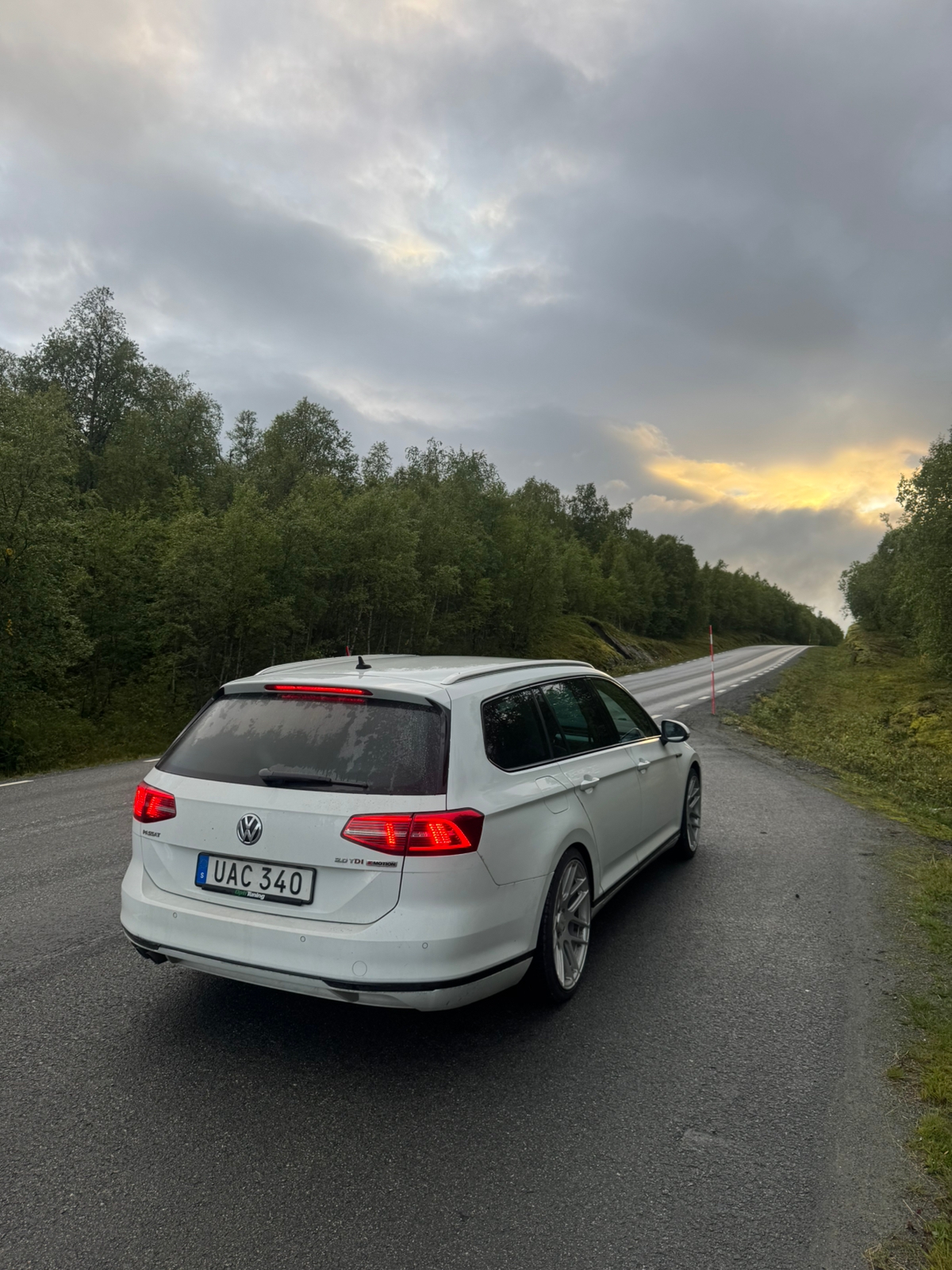 Volkswagen Passat 2015, bild 2/2