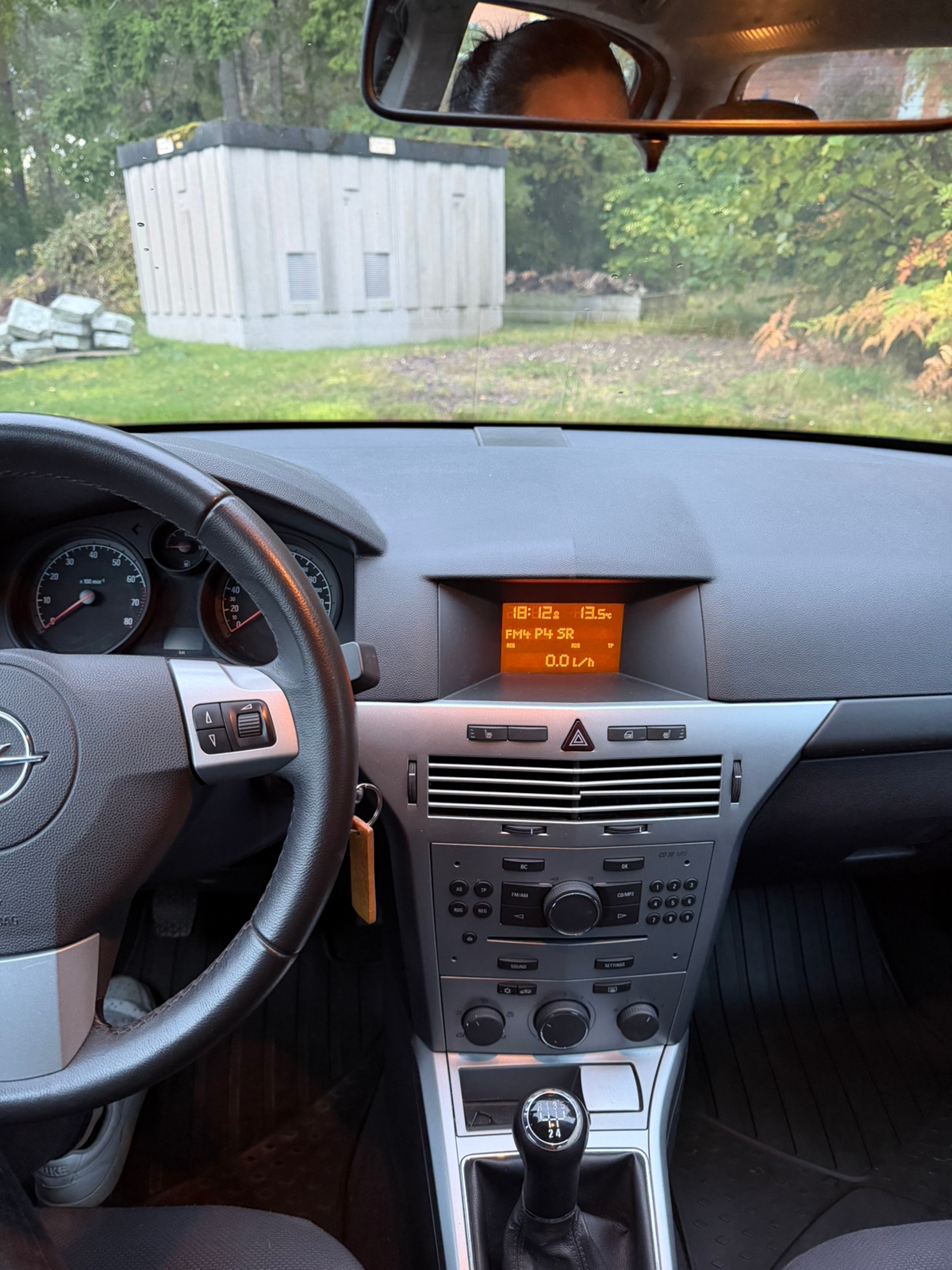 Opel Astra 1.6 ECOTEC Manuell 2011, bild 4/9