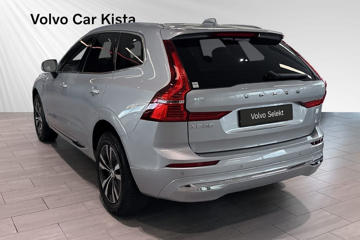 Volvo XC60 Recharge T6 Core Edition 2024, photo 4/32
