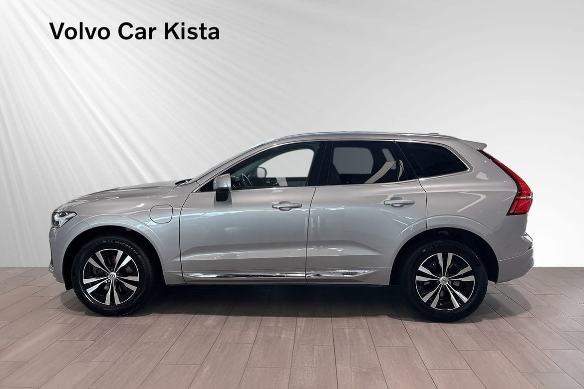 Volvo XC60 Recharge T6 Core Edition 2024, photo 3/32