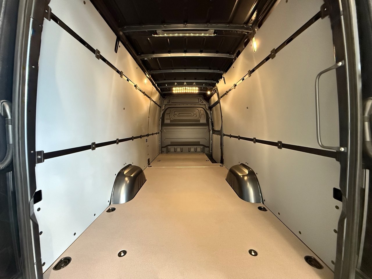 Mercedes-Benz Sprinter 2026, bild 5/10