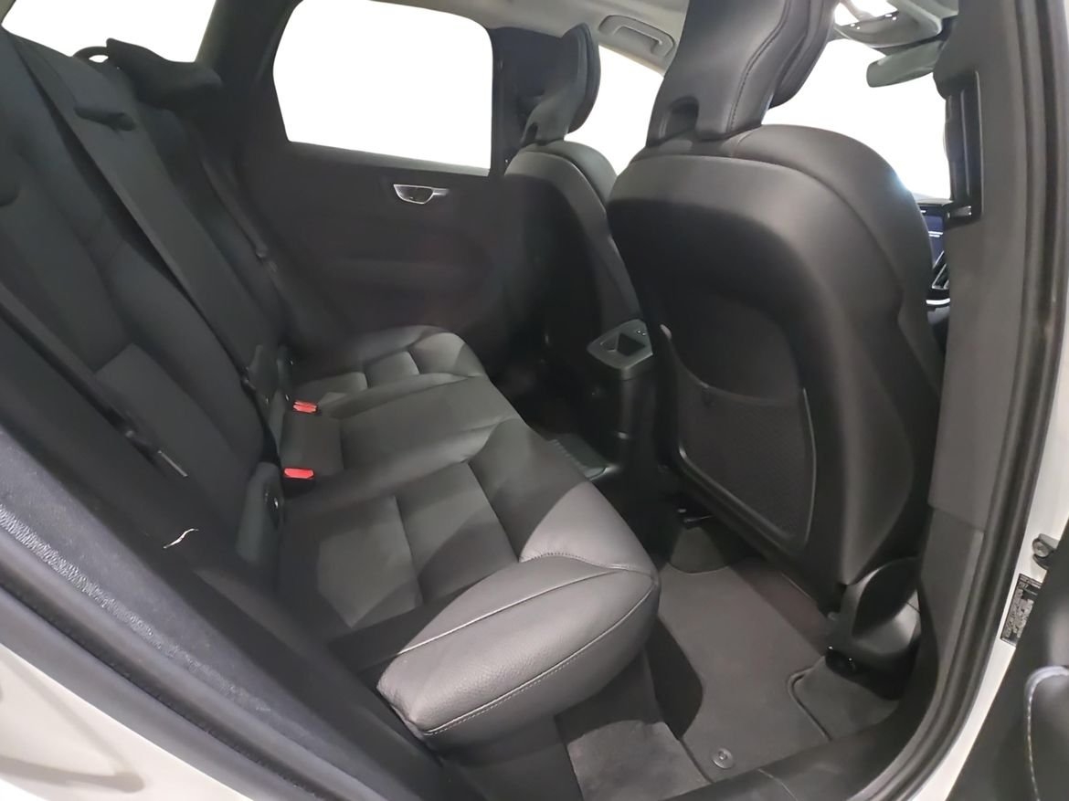 Volvo XC60 T6 Plus Dark Edition 2025, bild 6/10