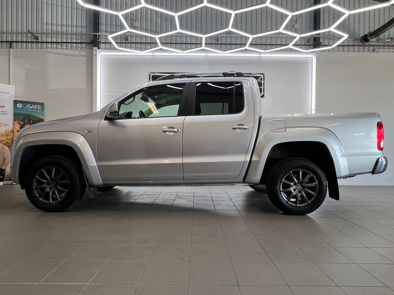 Volkswagen Amarok 2013, bild 2/10