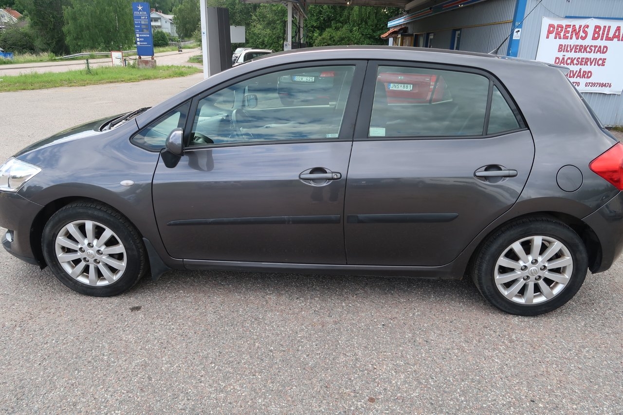 Toyota Auris 2007, bild 3/14