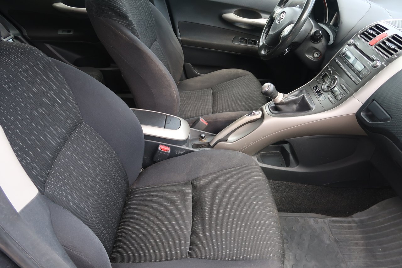 Toyota Auris 2007, bild 7/14
