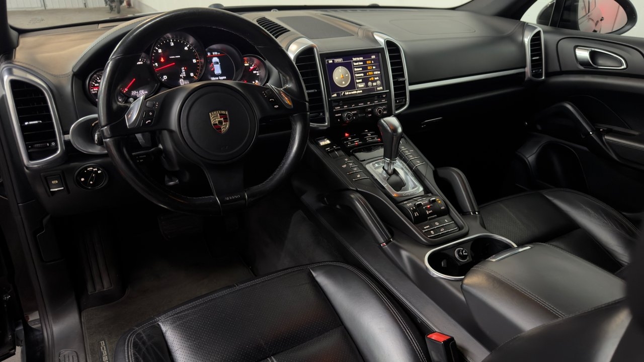Porsche Cayenne 2011, kuva 7/10