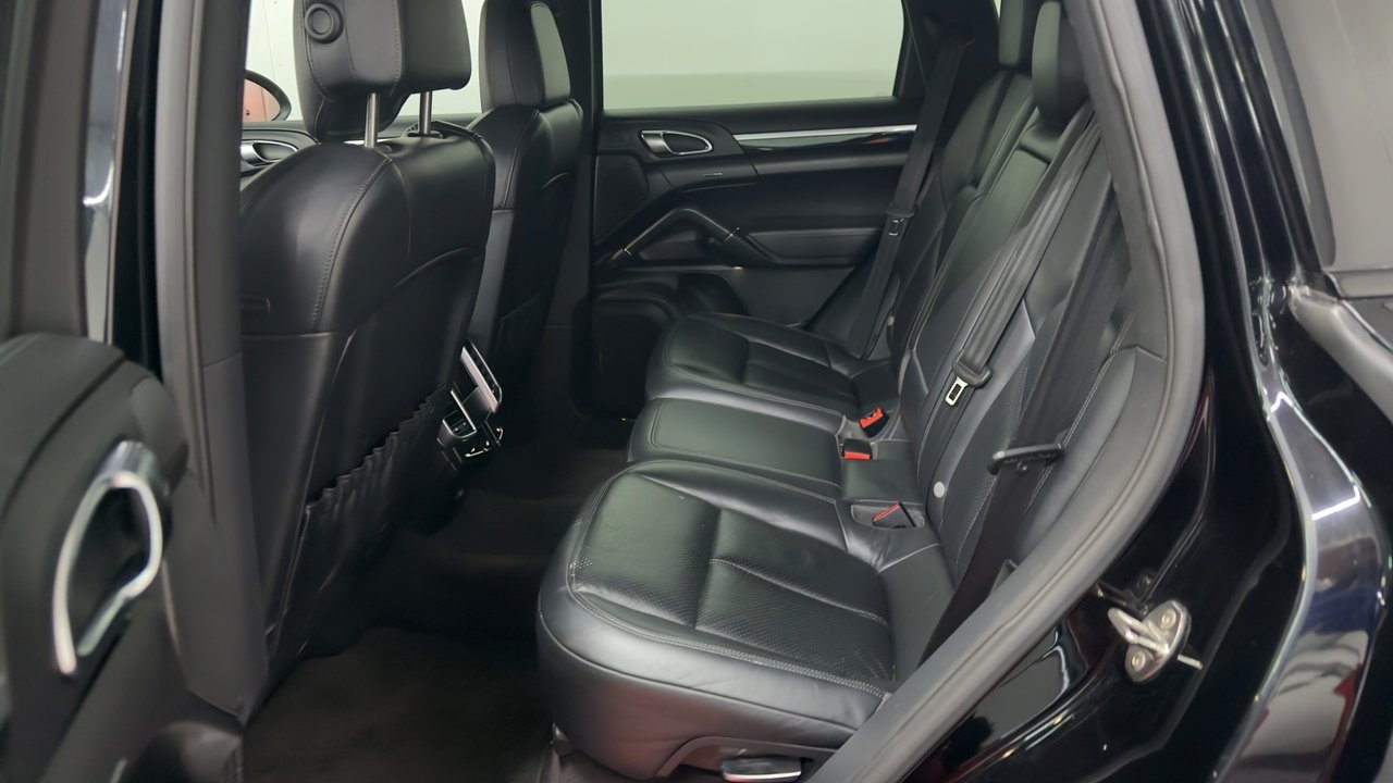Porsche Cayenne 2011, kuva 6/10
