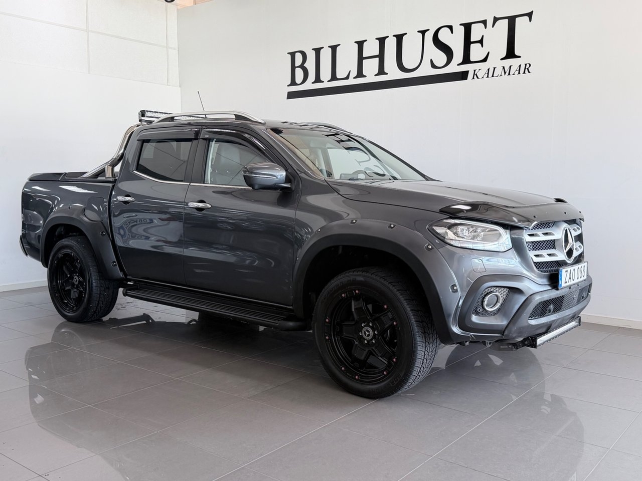 Mercedes-Benz X