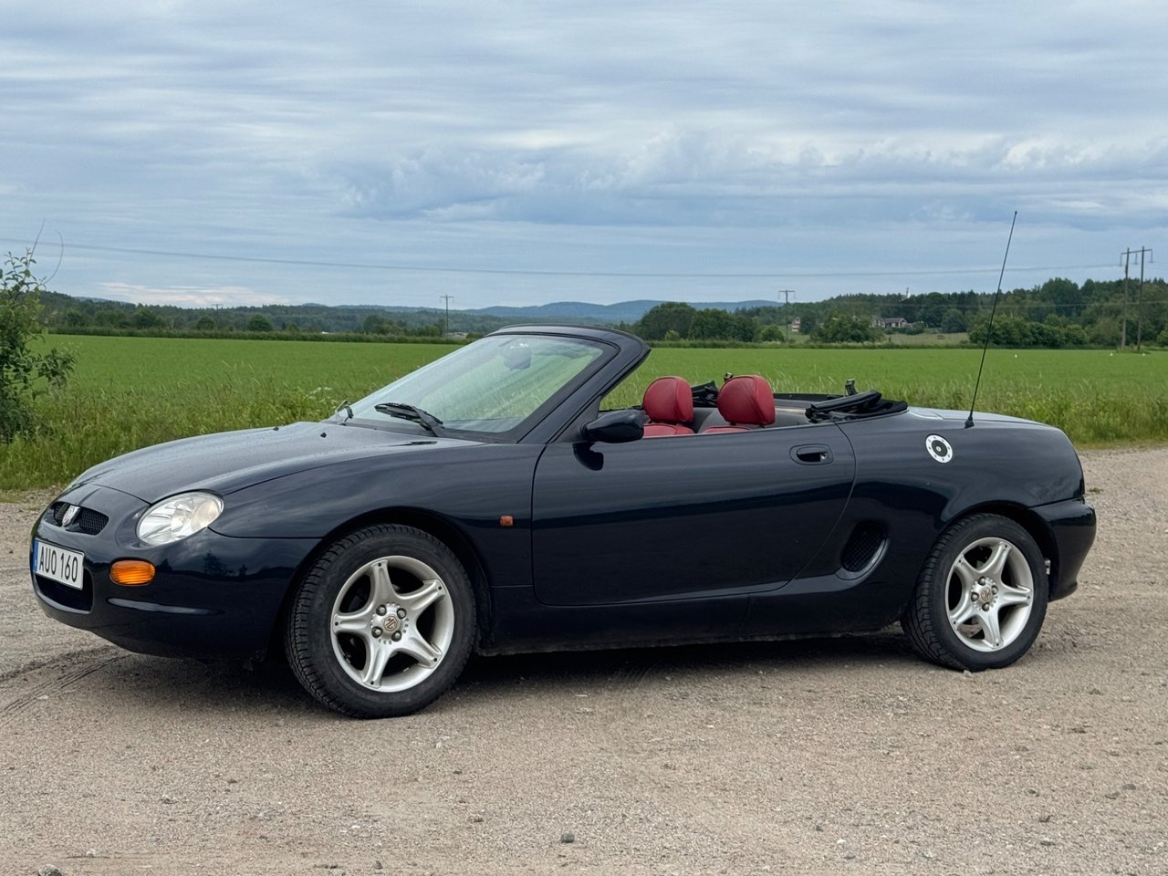 MG F