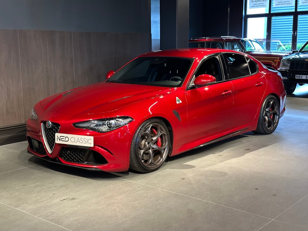 Alfa Romeo Giulia 2018, bild 2/10