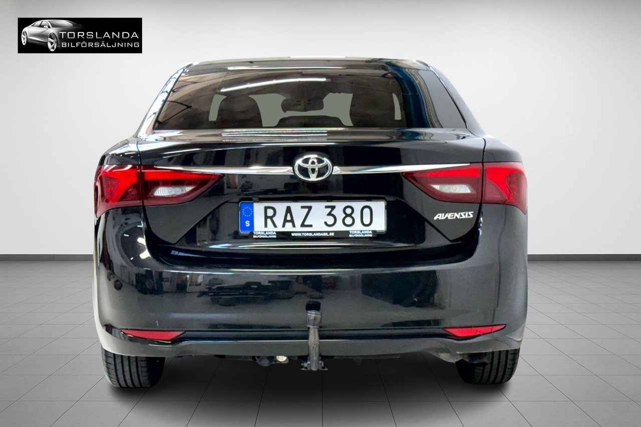 Toyota Avensis 2016, kuva 7/10