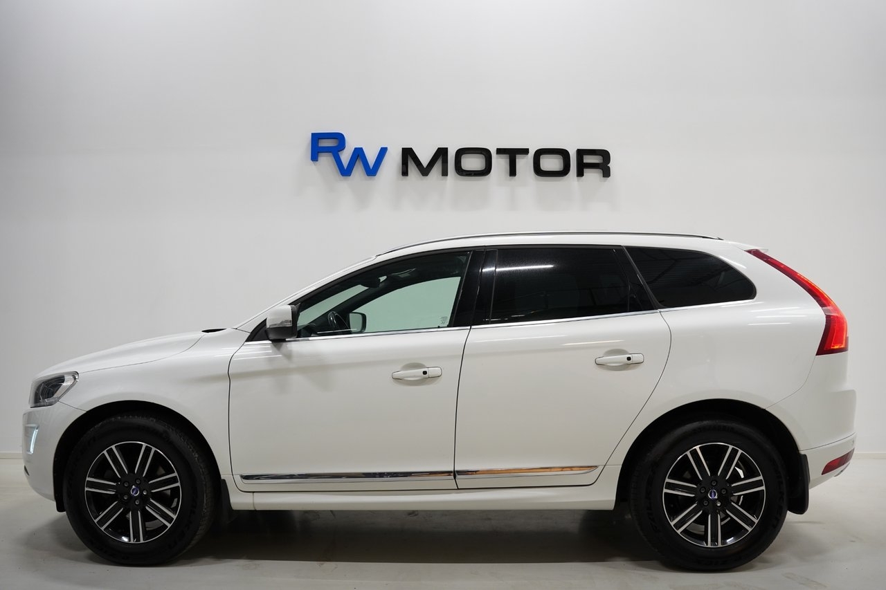 Volvo XC60 2017, photo 3/10