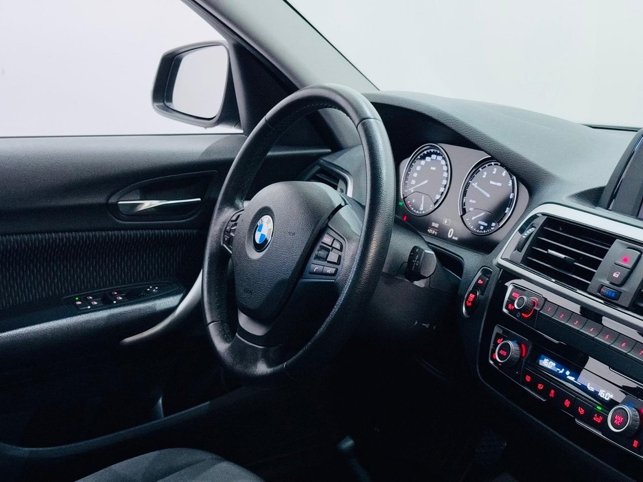 BMW 118 i 5-dörrars Advantage 136hk 2019, bild 6/22