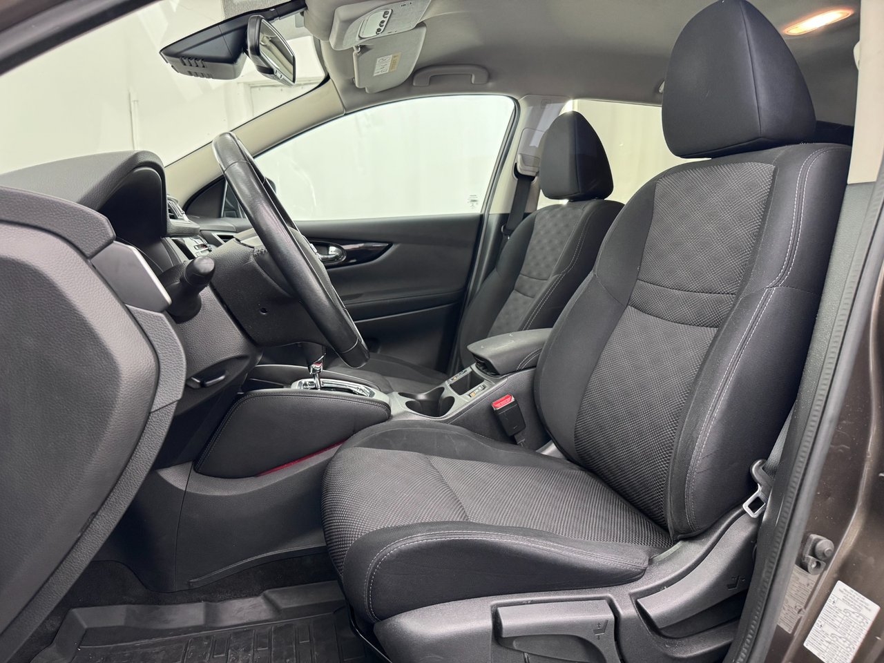 Nissan Qashqai 2017, bild 7/17