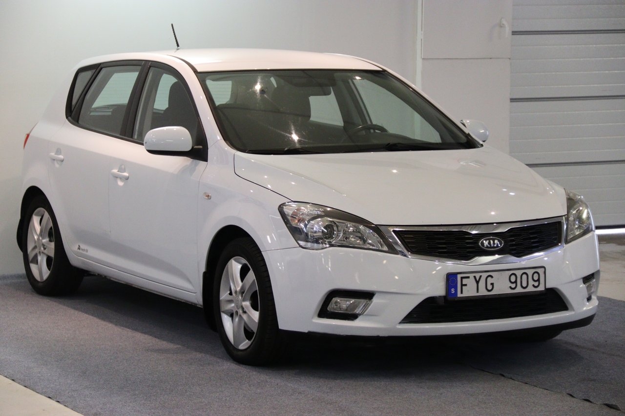 Kia Ceed 2011, kuva 3/10