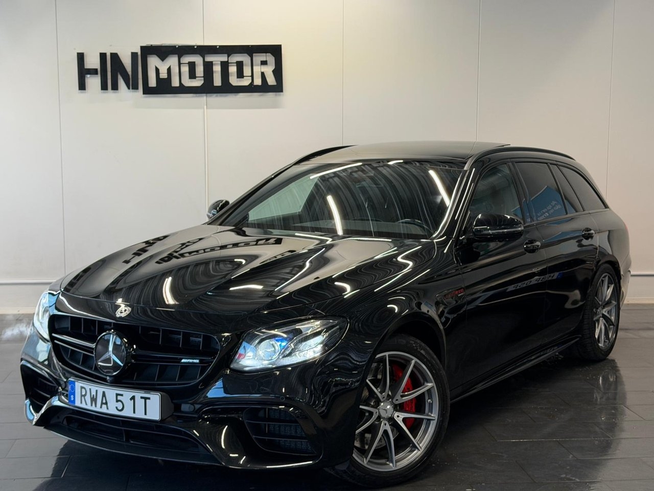 Mercedes-Benz E