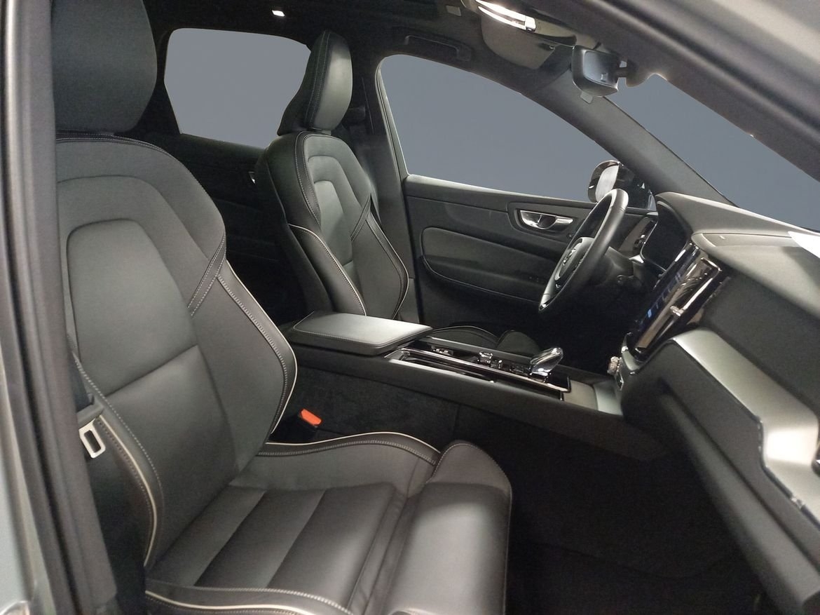 Volvo XC60 T6 AWD Plus Dark Edition 2025, bild 7/16