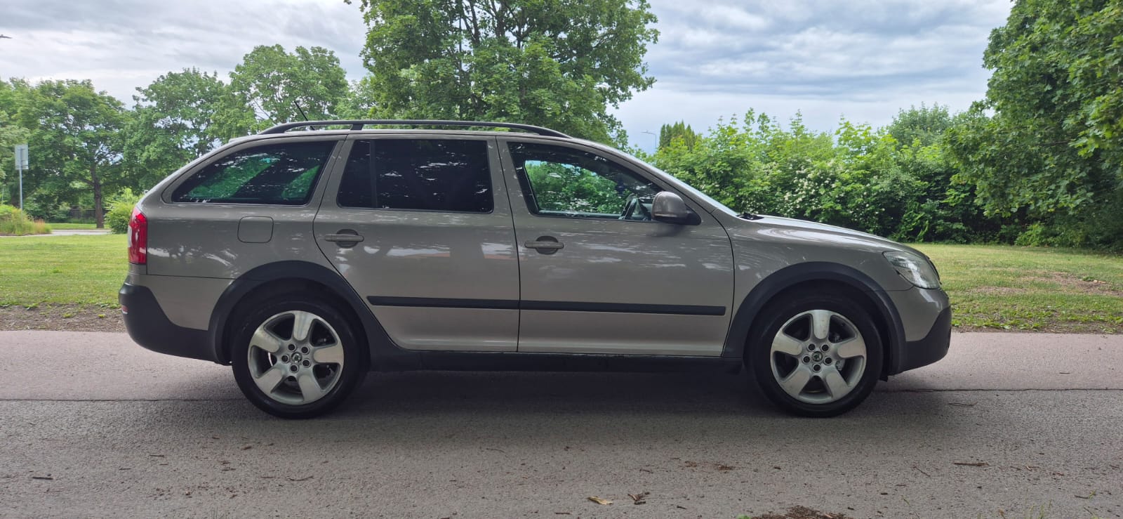 Skoda Octavia 2012, bild 4/7