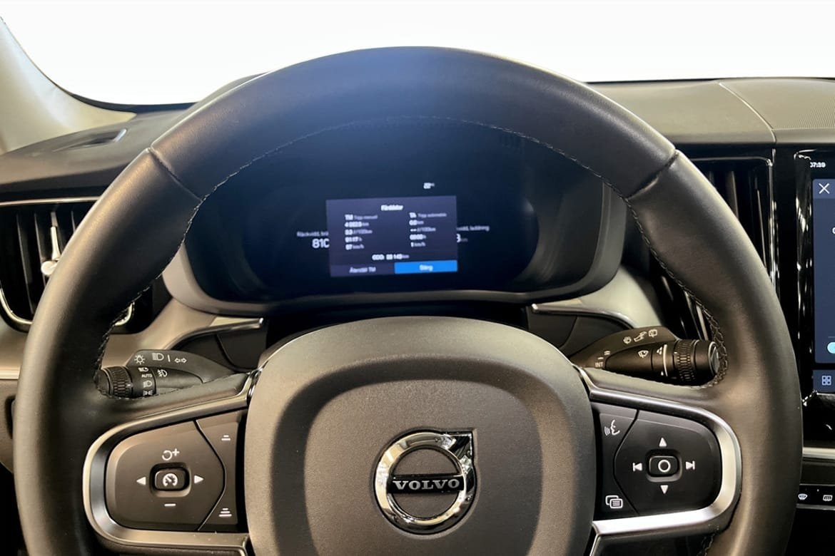 Volvo XC60 Recharge T6 II Core Edition 2024, bild 7/9