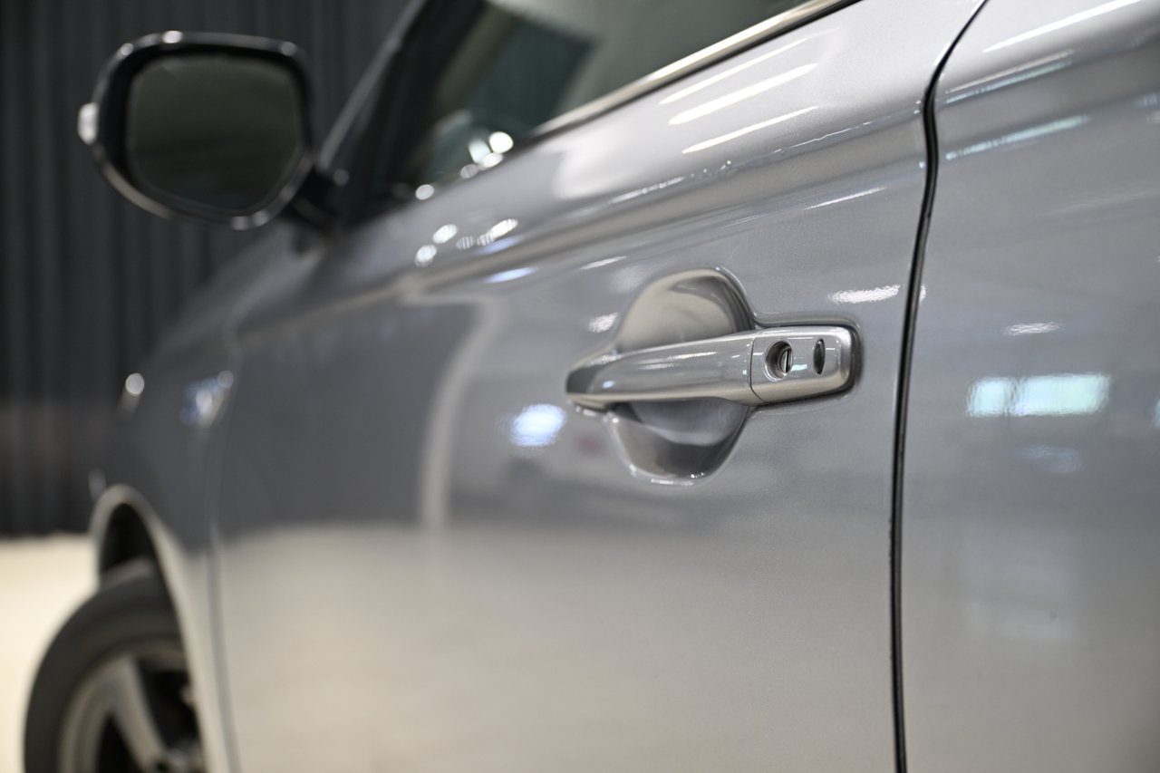 Mitsubishi Outlander PHEV 203HK Plug-in 2016, bild 7/10
