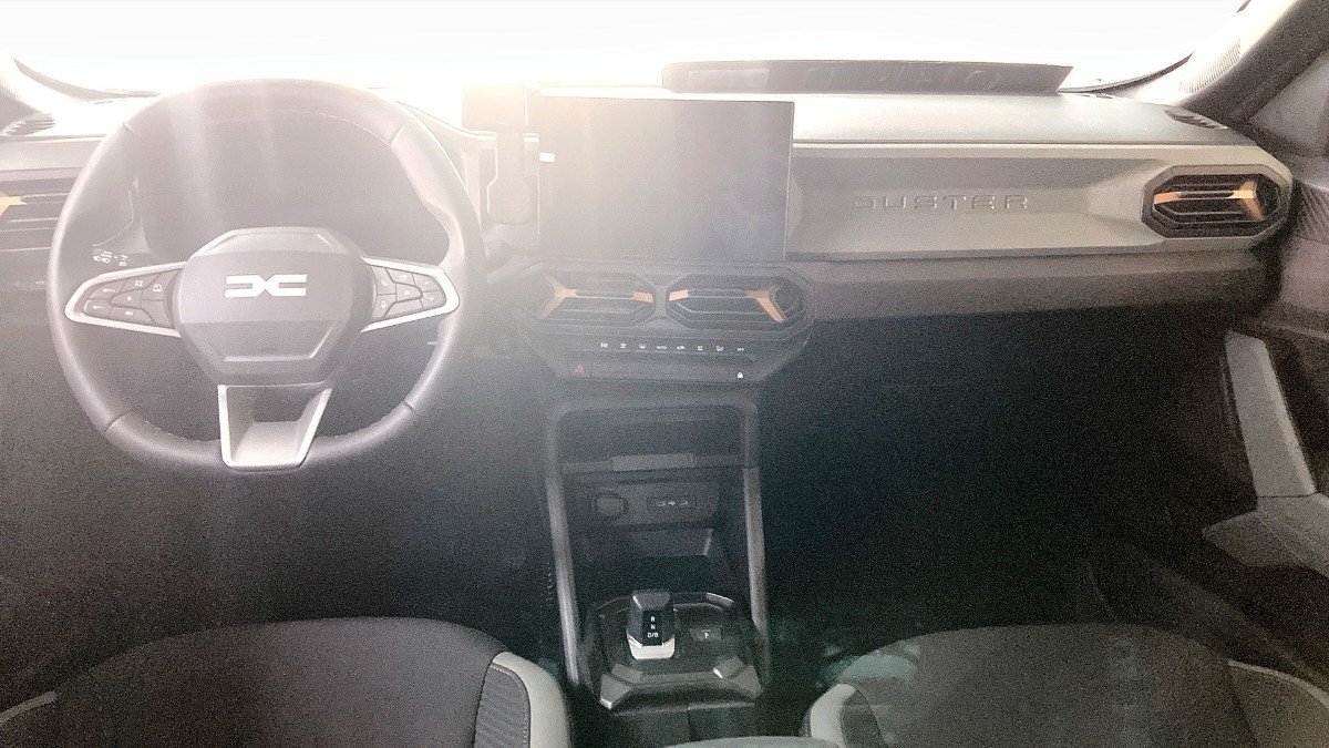 Dacia Duster HYBRID 140 MultiMode, 141hk 2025, bild 7/10