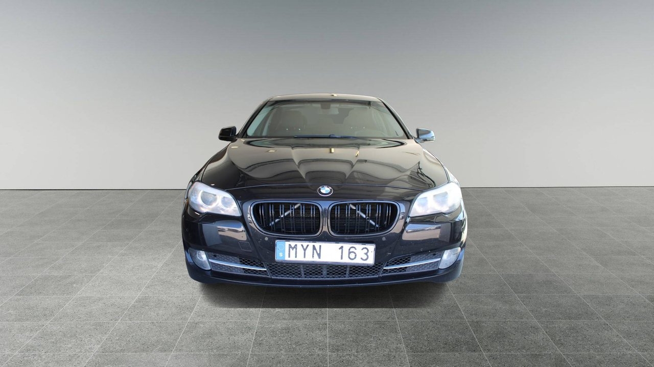 BMW 520 d Sedan Steptronic P-sensorer 2013, bild 2/10