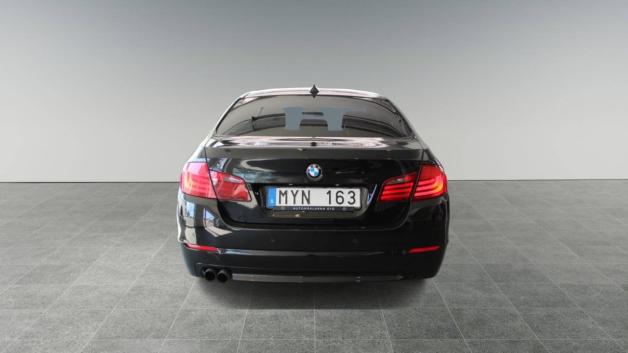 BMW 520 d Sedan Steptronic P-sensorer 2013, bild 4/10