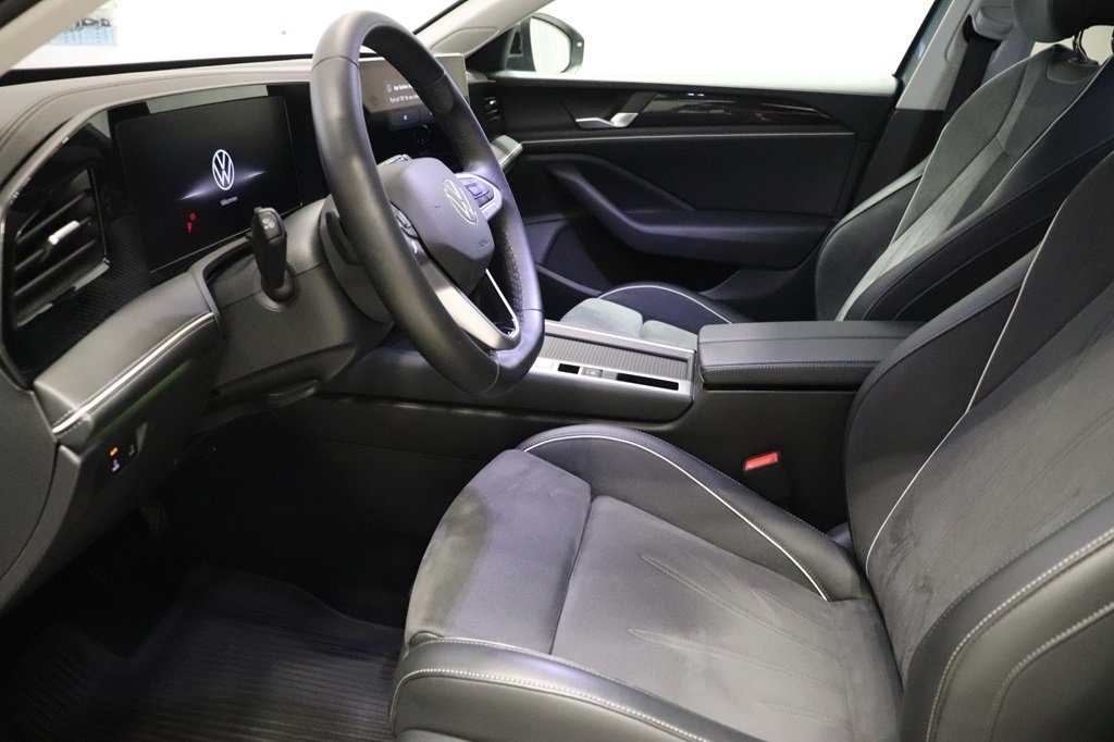 Volkswagen Passat 2025, bild 7/10