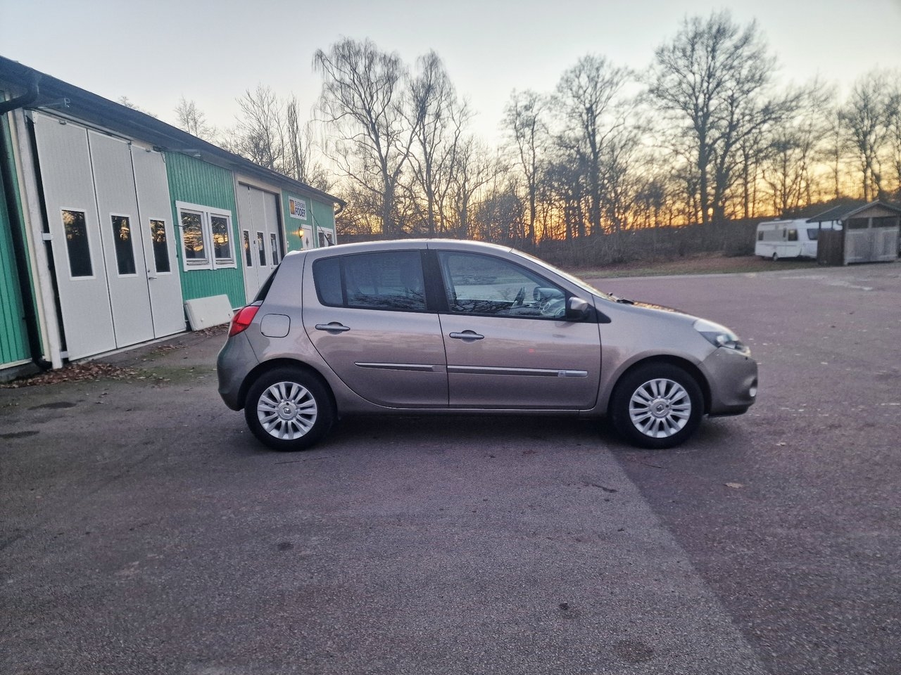 Renault Clio 2010, kuva 3/10