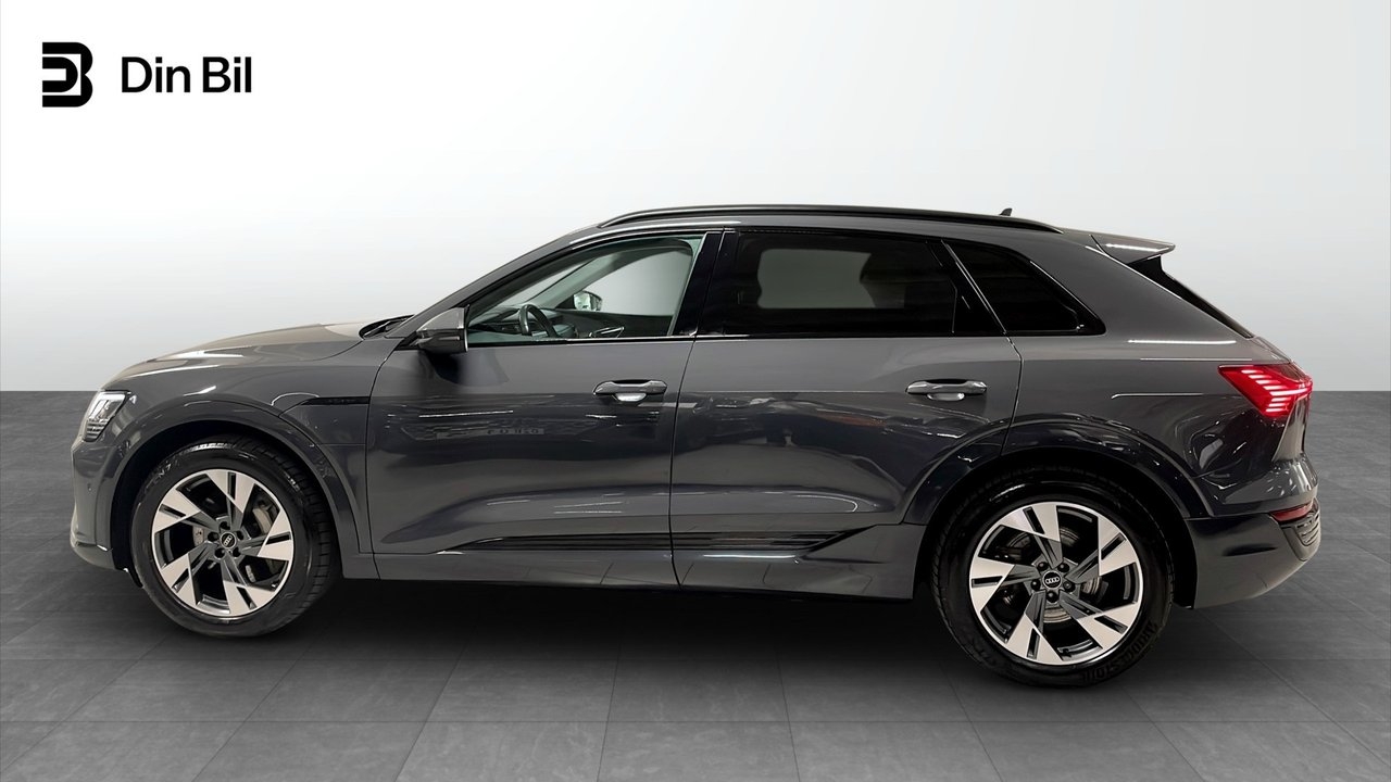 Audi Q8 e-tron 2024, photo 2/10