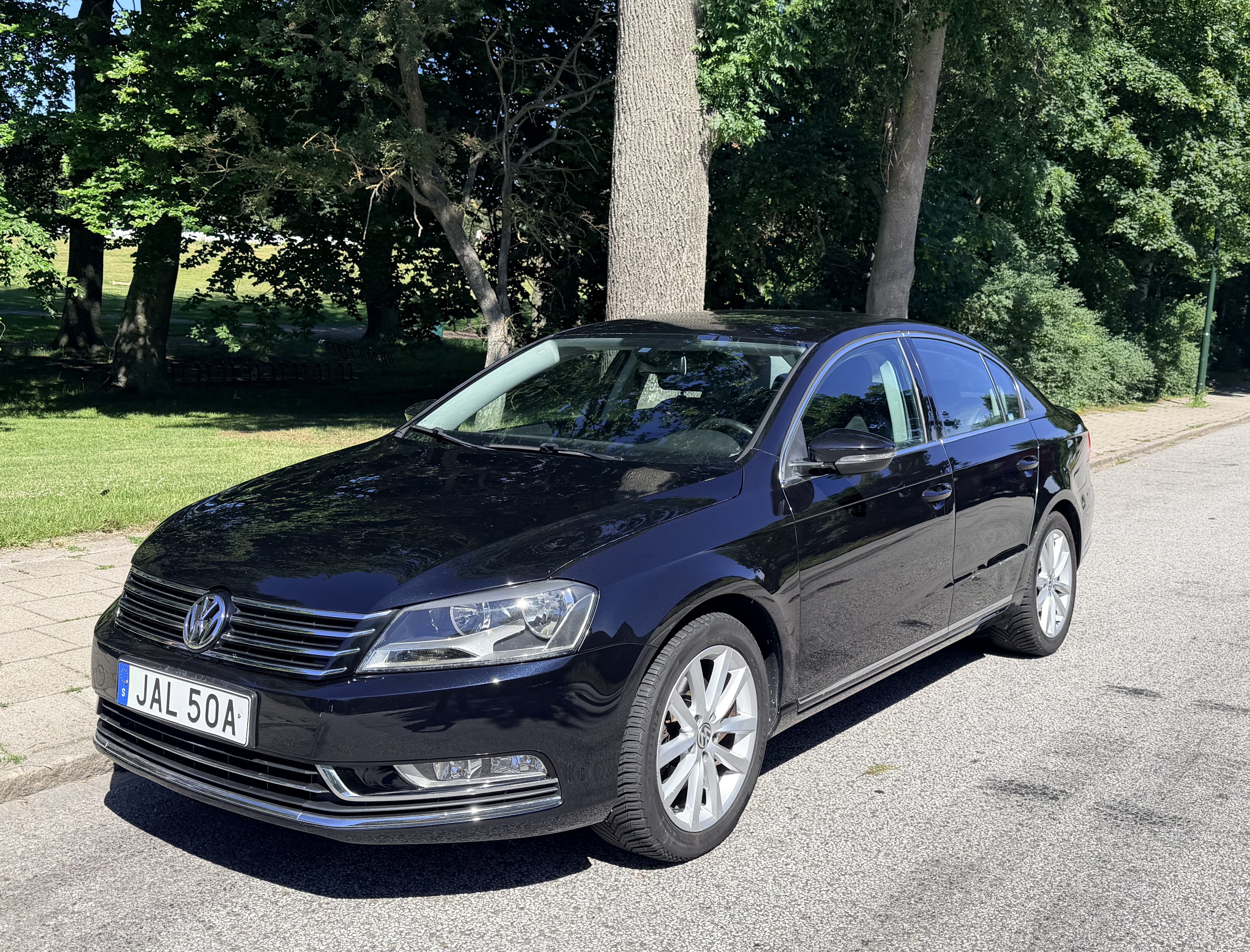 Volkswagen Passat 1.4 TSI Manuell 2013, bild 2/10