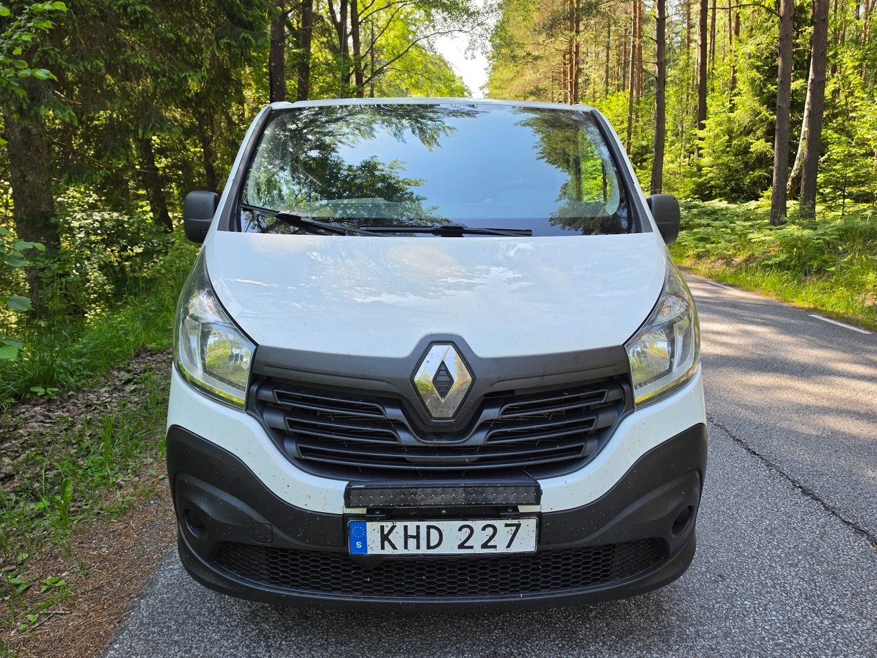 Renault Trafic 2015, bild 2/10