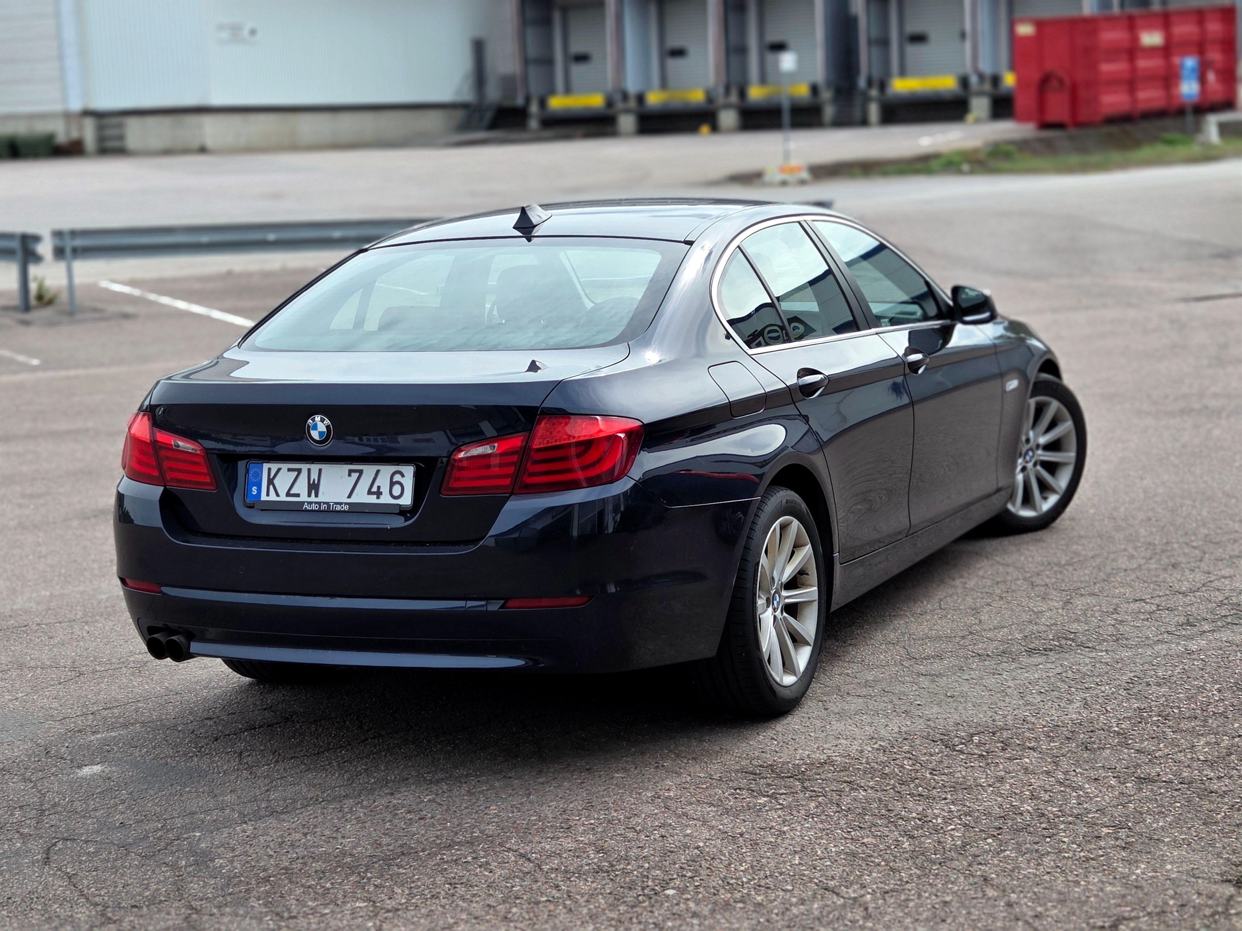 BMW 528