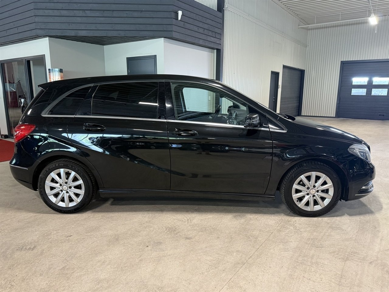 Mercedes-Benz B 180 CDI 109hk 2013, bild 3/8