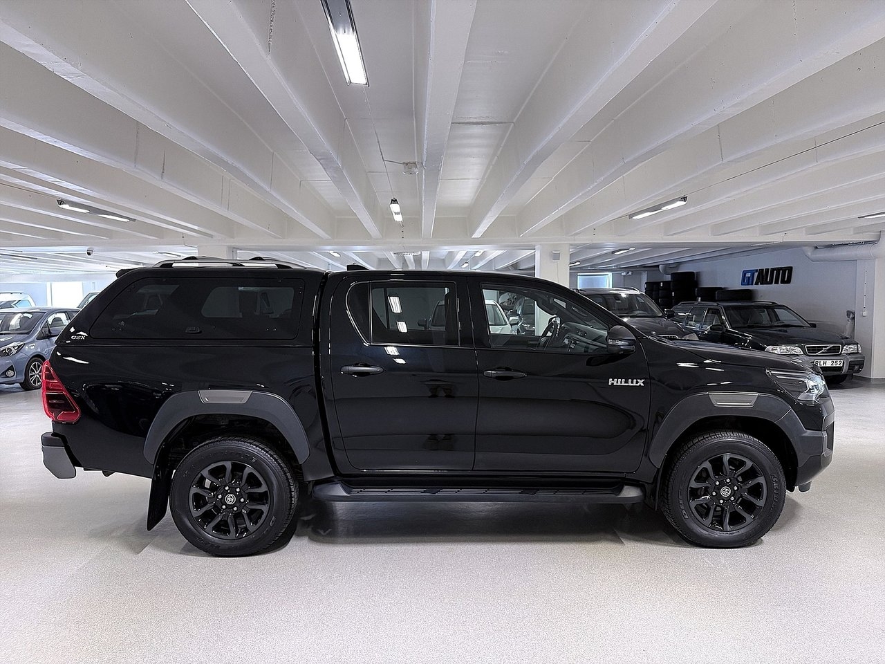Toyota HiLux 2023, kuva 4/10