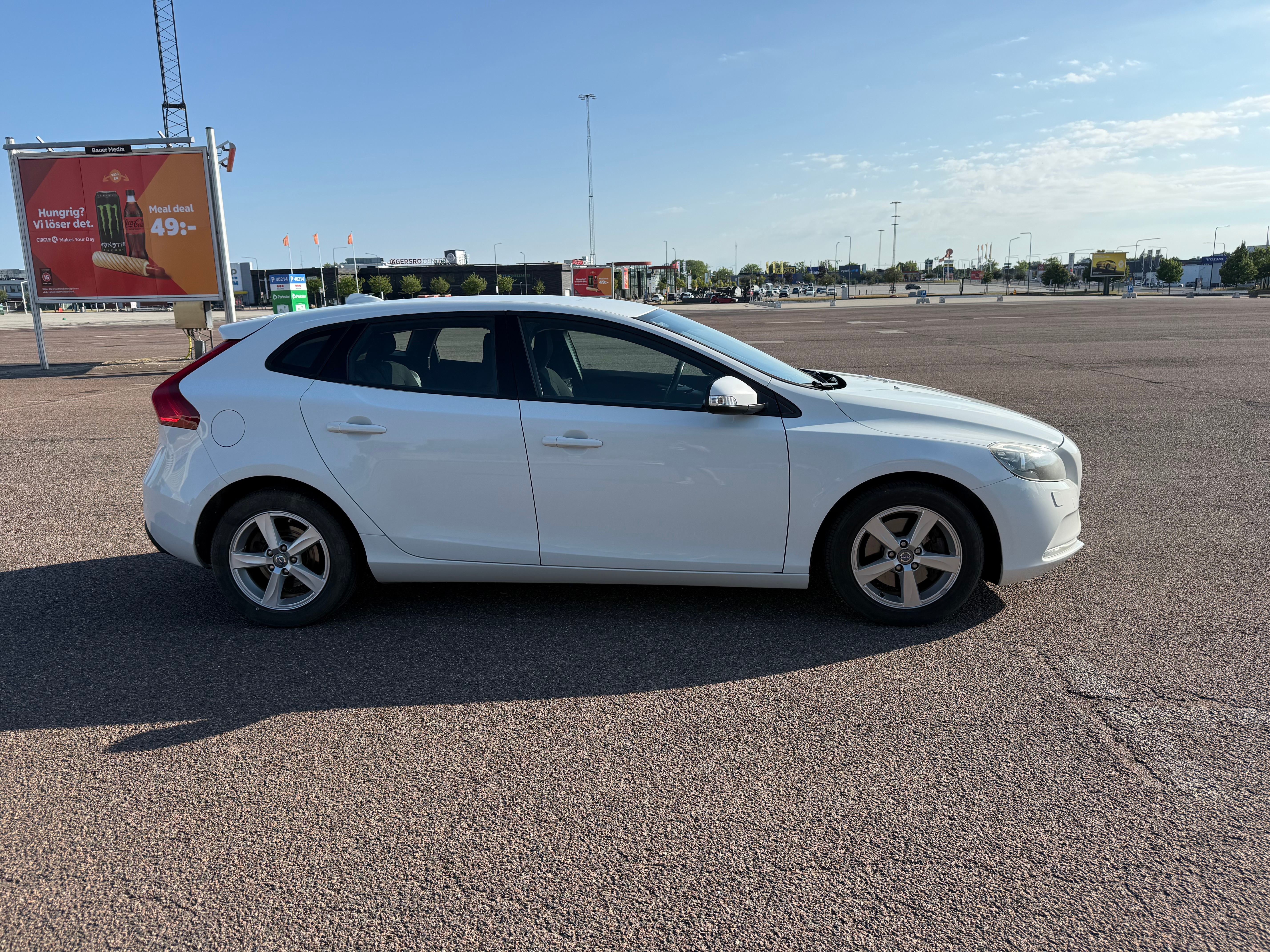 Volvo V40 T3 Manuell 2013, kuva 2/6