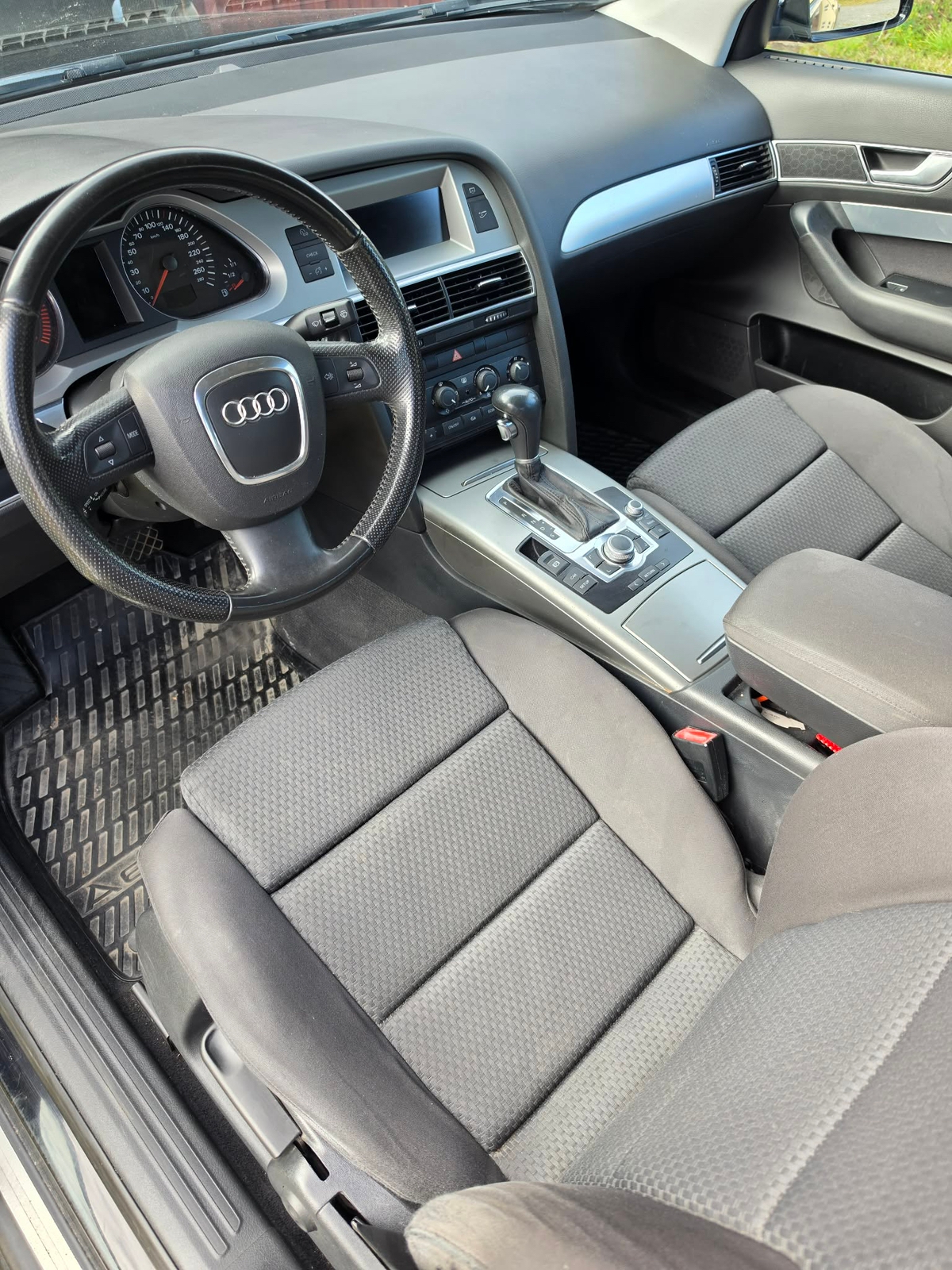 Audi A6 Sedan 2.0 TDI Multitronic 2008, bild 3/3