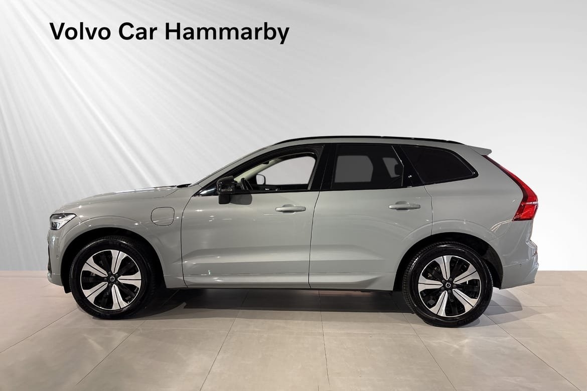 Volvo XC60 T6 Plus Dark Edition 2025, photo 3/18