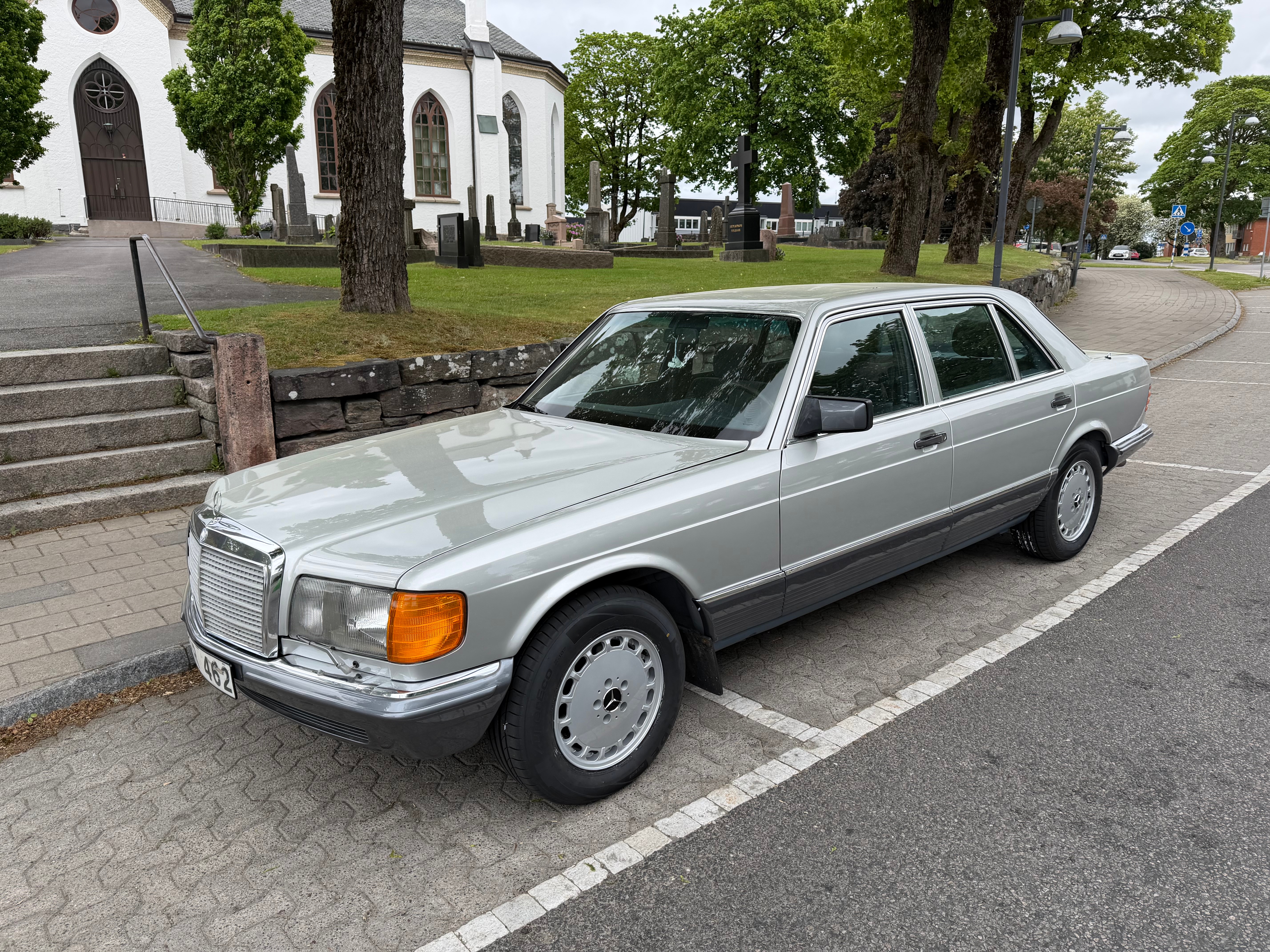 Mercedes-Benz 380 1983, bild 3/3