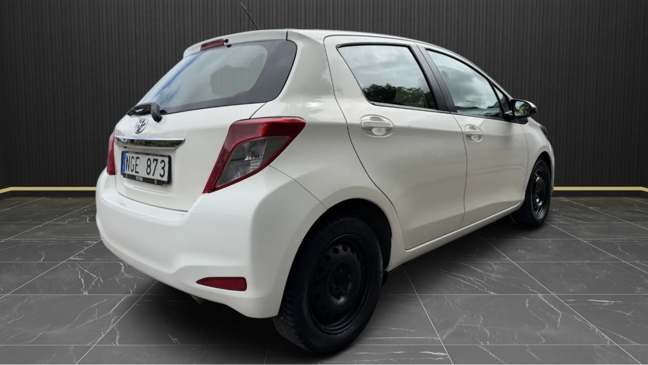 Toyota Yaris 2012, bild 4/8