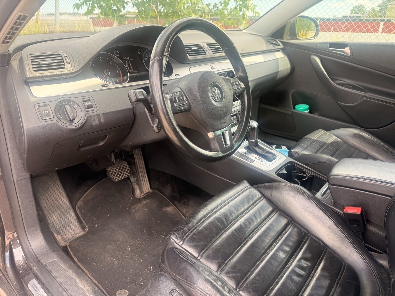 Volkswagen Passat 2010, bild 6/7