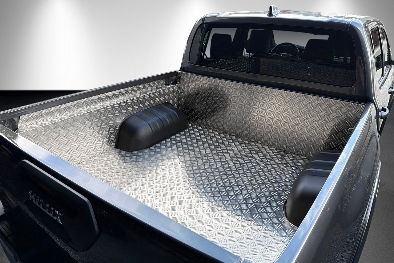 Toyota HiLux 2025, bild 7/10